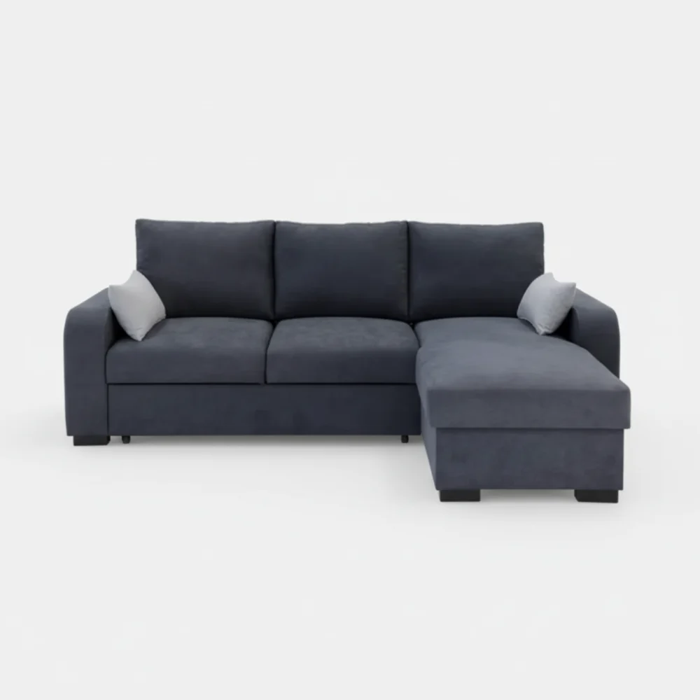 Canapé But Broadway en tissu bleu foncé, silhouette d'angle avec méridienne, accoudoirs droits, coussins assortis et pieds discrets.