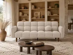 Canapé Adam Maisons du Monde, 2 places droit convertible, coloris beige, mise en situation dans un salon (illustration IA 4)