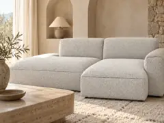 Canapé Casanova Maisons du Monde, 4 places d'angle fixe, coloris polyester melange gris, mise en situation dans un salon (illustration IA 2)