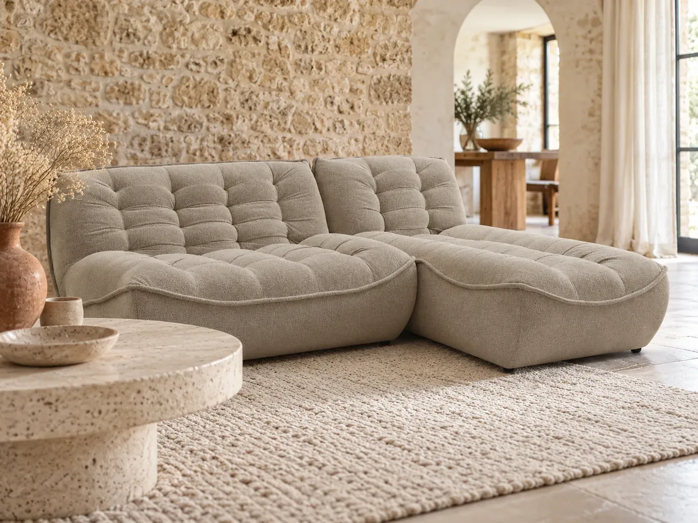 Serena, 3 places d'angle fixe modulable, coloris taupe : gros plan sur les coussins