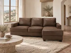 Canapé Philadelphie Maisons du Monde, 3 places d'angle fixe, cuir, coloris marron effet vieilli, mise en situation dans un salon (illustration IA 4)