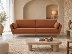 Canapé Topim La Redoute, 3 places droit fixe, velours, coloris tabac, mise en situation dans un salon (illustration IA 1)
