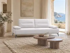 Canapé Hudson But, 3 places droit fixe, coloris beige, mise en situation dans un salon (illustration IA 3)