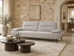 Canapé Hudson But, 3 places droit fixe, coloris beige, mise en situation dans un salon (illustration IA 6)