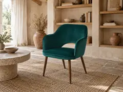 Fauteuil Sacha Maisons du Monde, velours, coloris vert, mise en situation dans un salon (illustration IA 5)