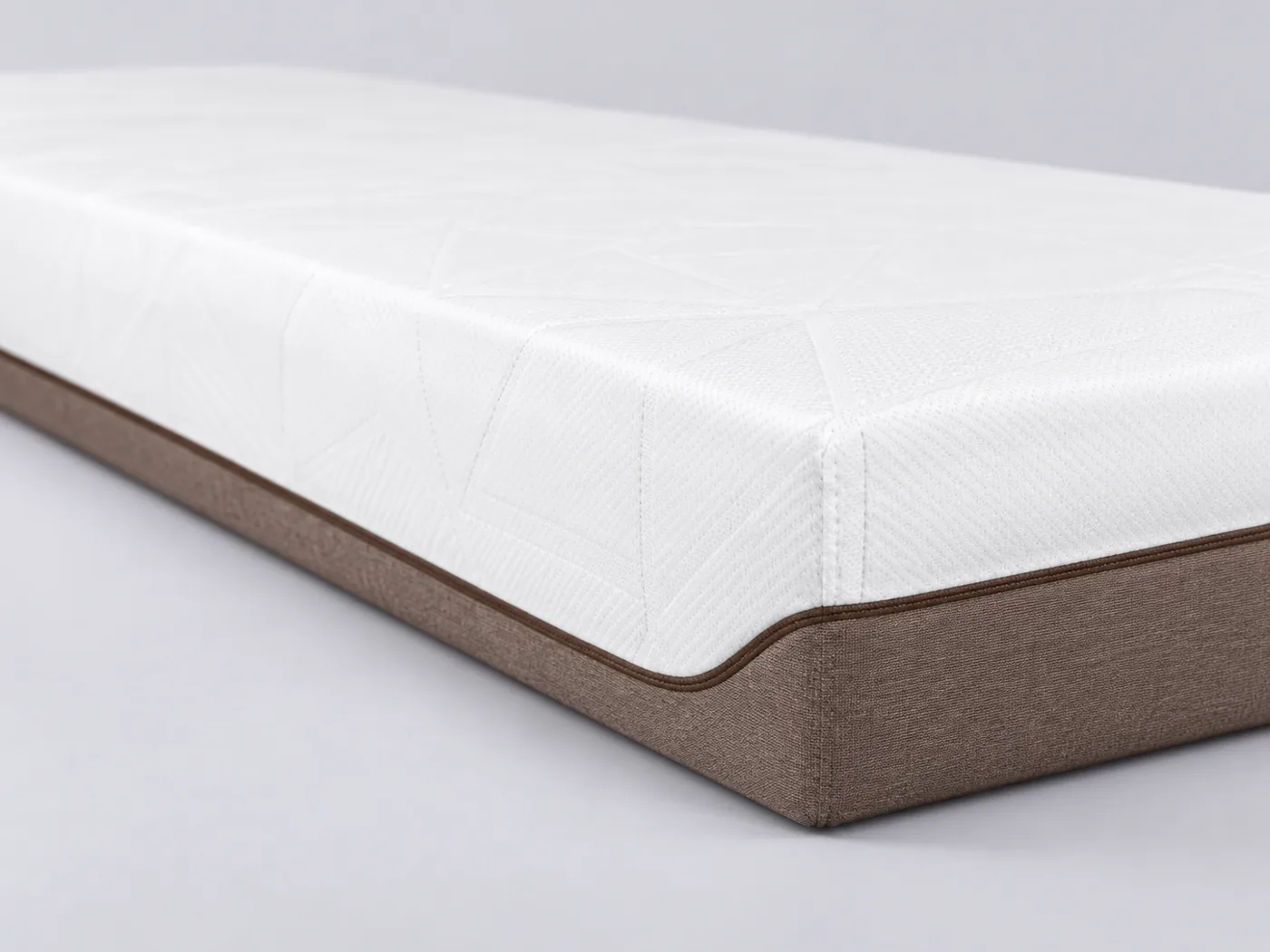 Matelas Hybride Maisons du Monde, gros plan sur le flanc : épaisseur de 23 cm et poignées